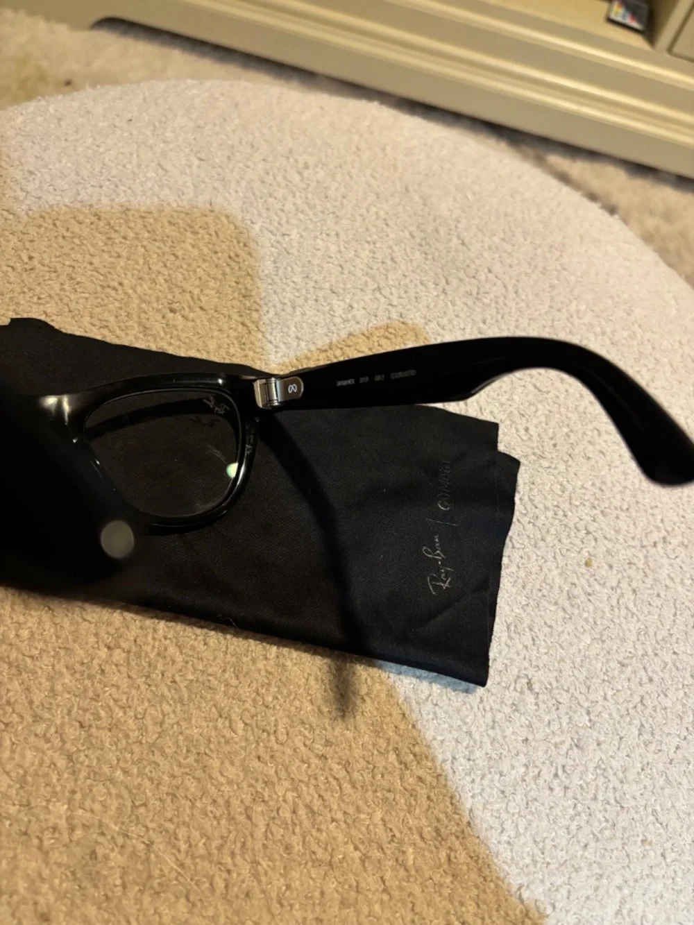 Meta Skylar Transitional Ray Ban